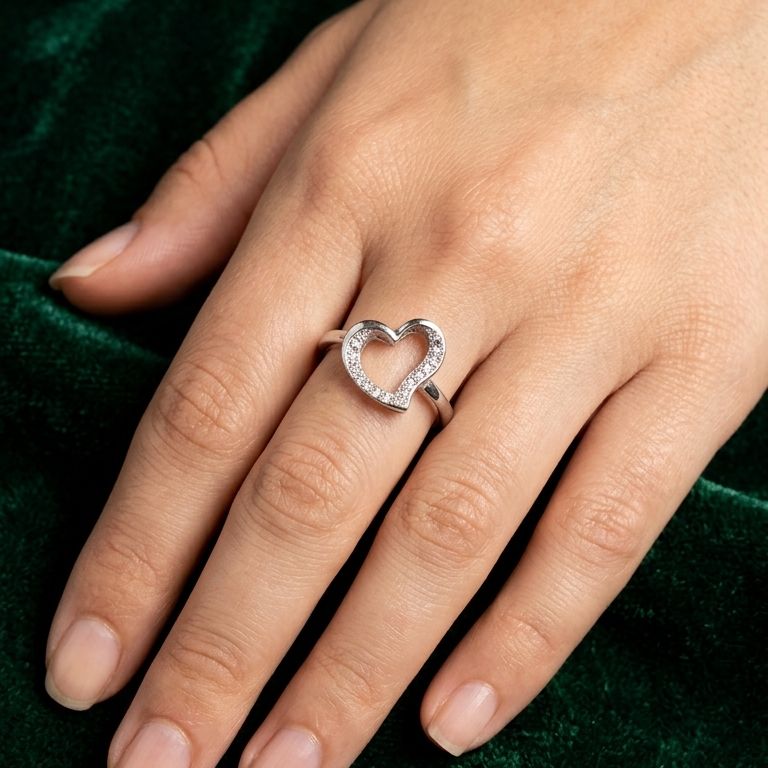 925 Sterling Silver Heart CZ Silver ring