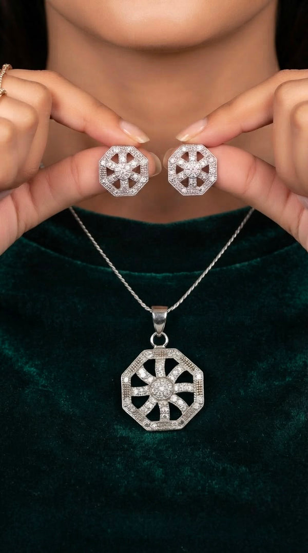 Aurit Pendent Set